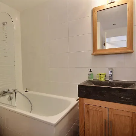 Renove Avec Balcon, Vue Mont-blanc, Pour 4 Pers. A Aime 2000 - Fr-1-455-80 *